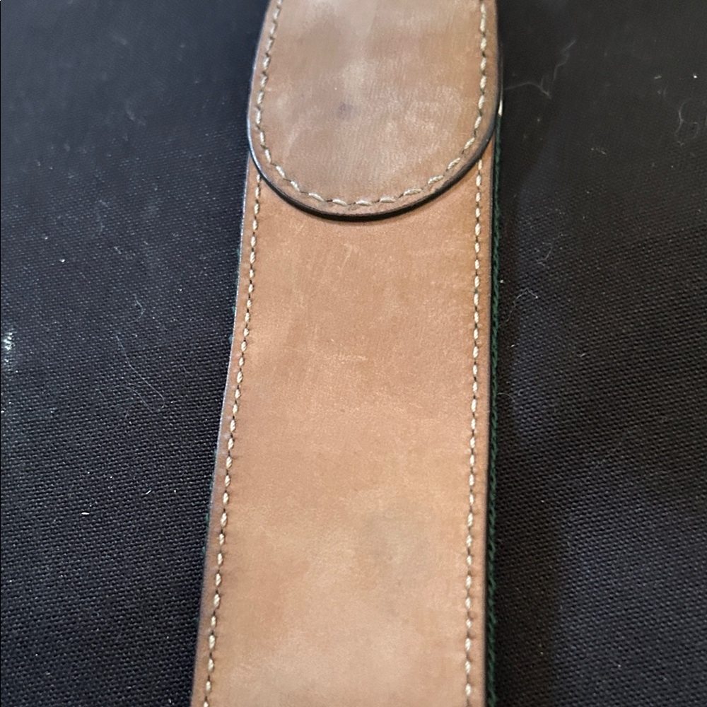 Gucci Leather Belt with Gucci dust bag - Picture 11 of 13